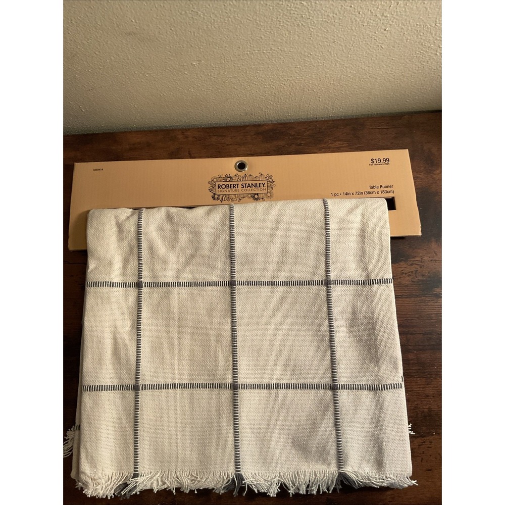 New Robert Stanley Farmhouse TABLE RUNNER Grey/Cream  14"x72"‎ Hobby Lobby
